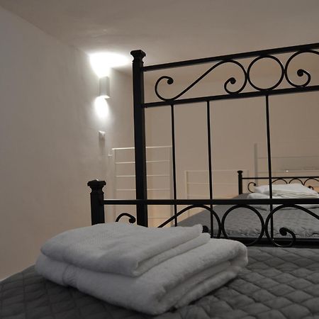 Casa Alma Apartment Бари Екстериор снимка